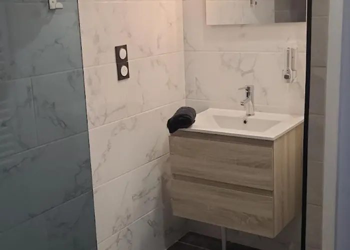 Hotel Au Complex By Supreme